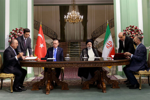 سند جامع همکاری بلندمدت ایران و ترکیه، واقع‌بینانه است/در روابط تهران و آنکارا صراحت وجود دارد 