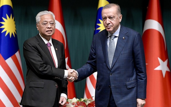 گفت‌وگوی اردوغان و نخست‌‌‌وزیر مالزی