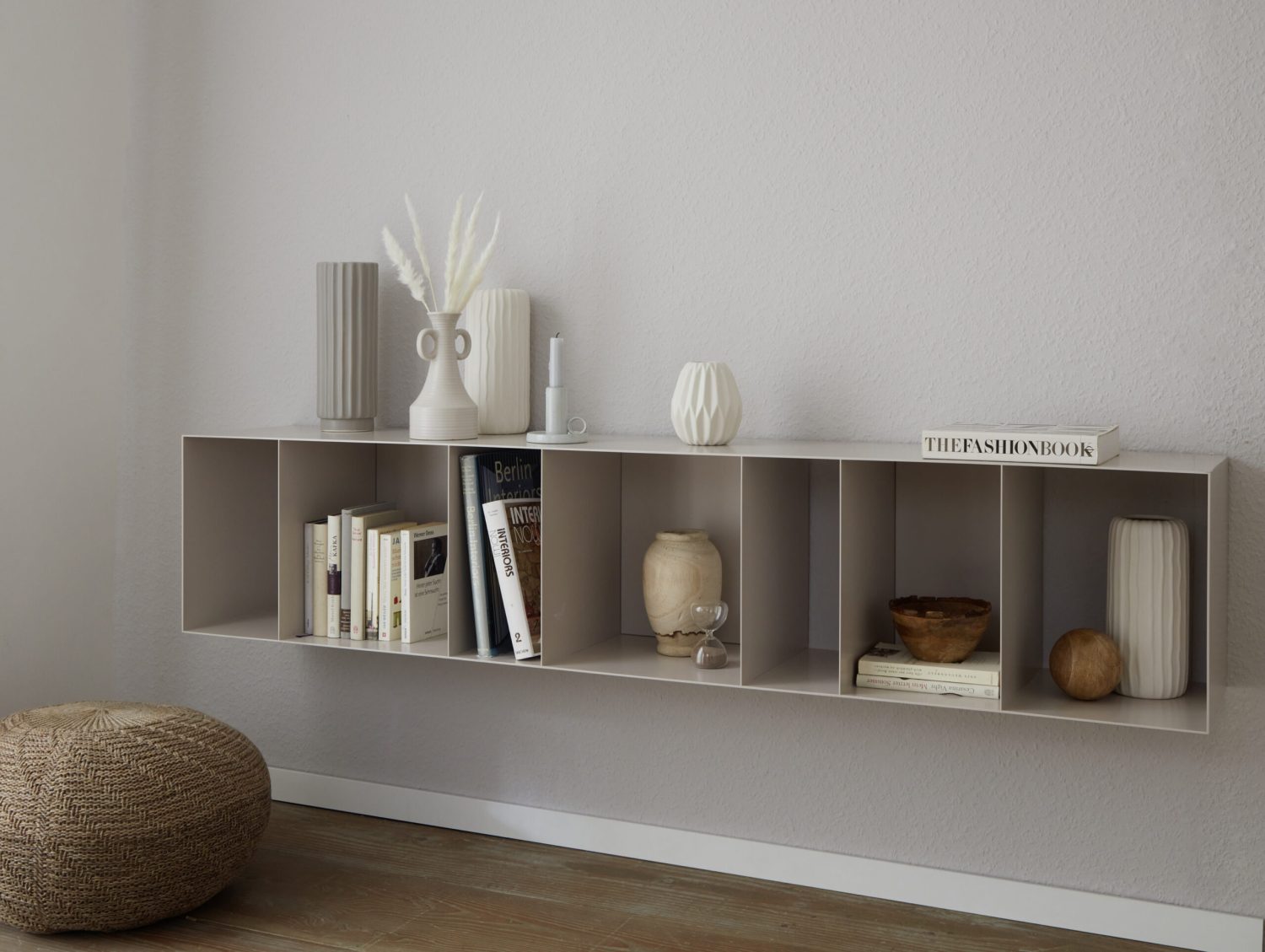 راز دکوراتورهای حرفهای: چگونه با شلف فلزی فضای خانهتان را دو برابر بزرگتر نشان دهید؟